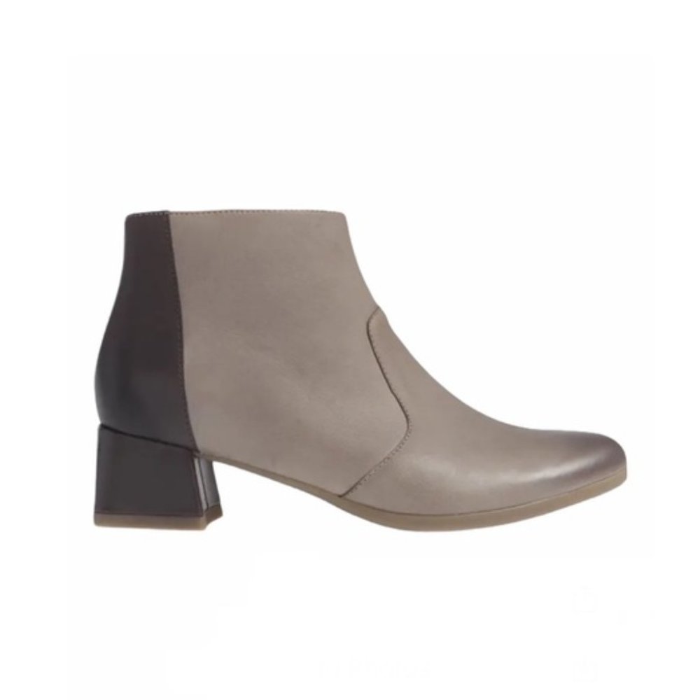 Dansko Petra Boot | Stone Burnished Nubuck